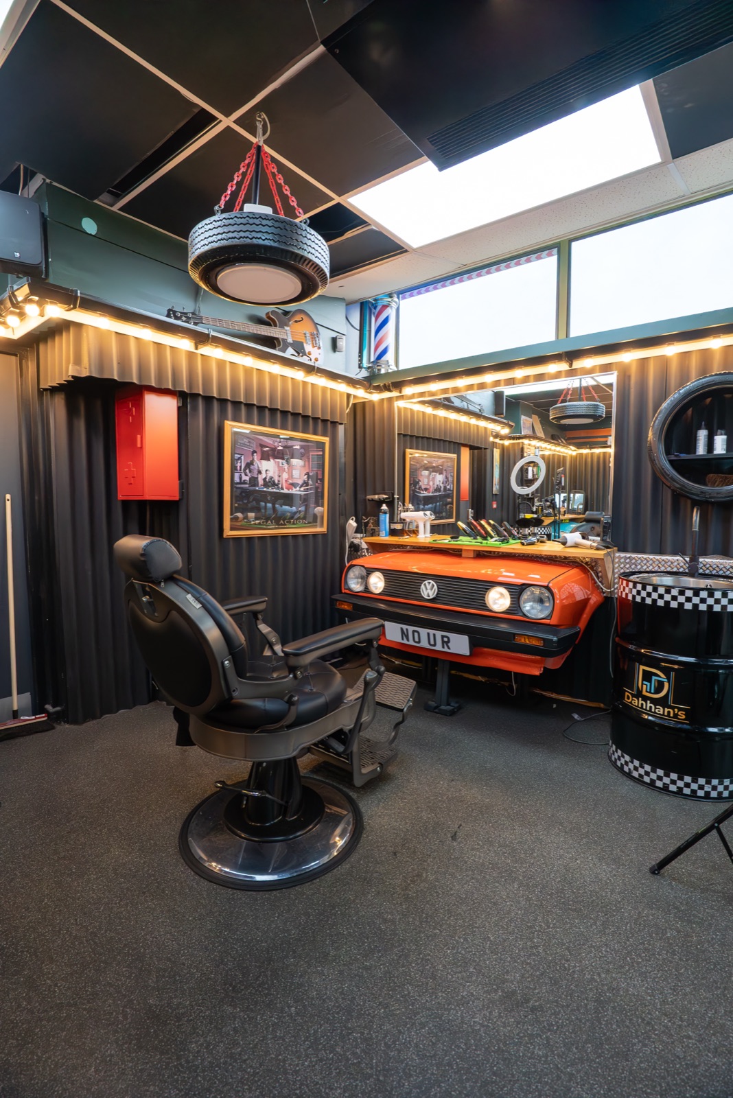 Dahan's Barbershop — cuts and shop atmosphere, photo 3