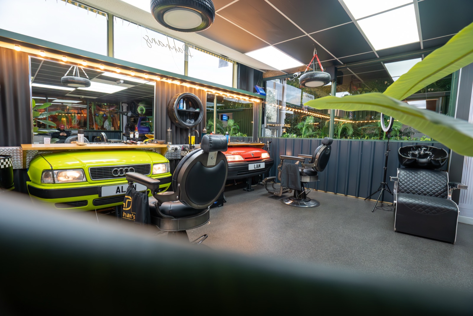 Dahan's Barbershop — cuts and shop atmosphere, photo 4
