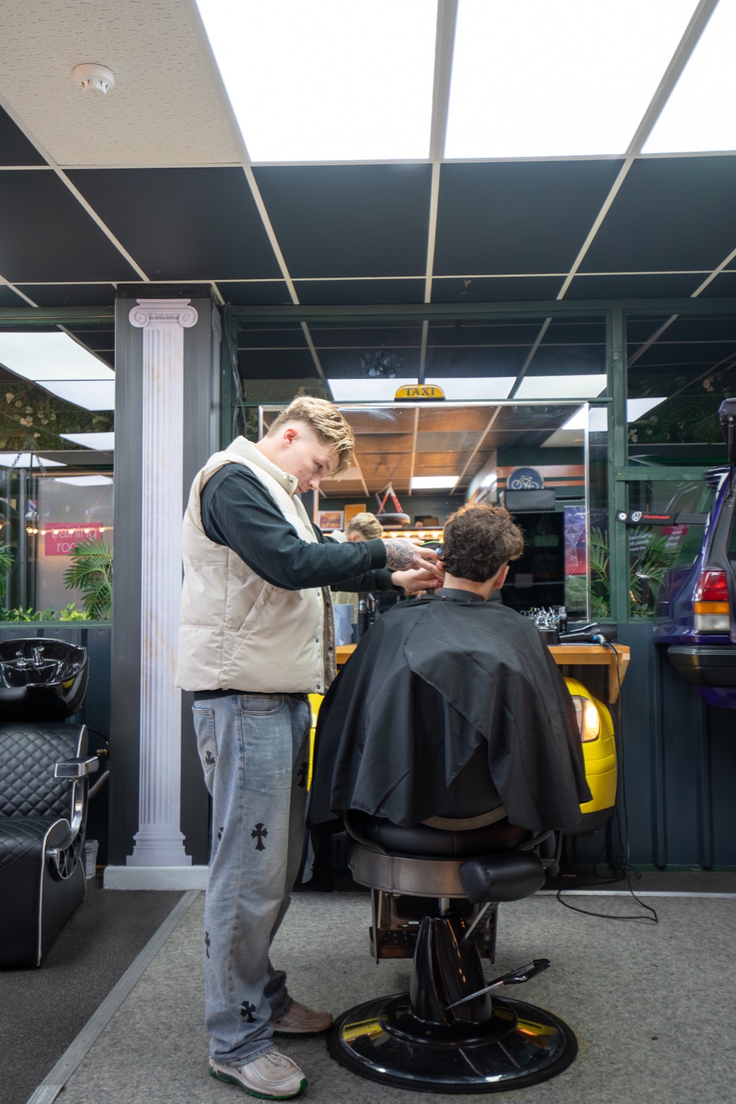 Dahan's Barbershop — cuts and shop atmosphere, photo 8