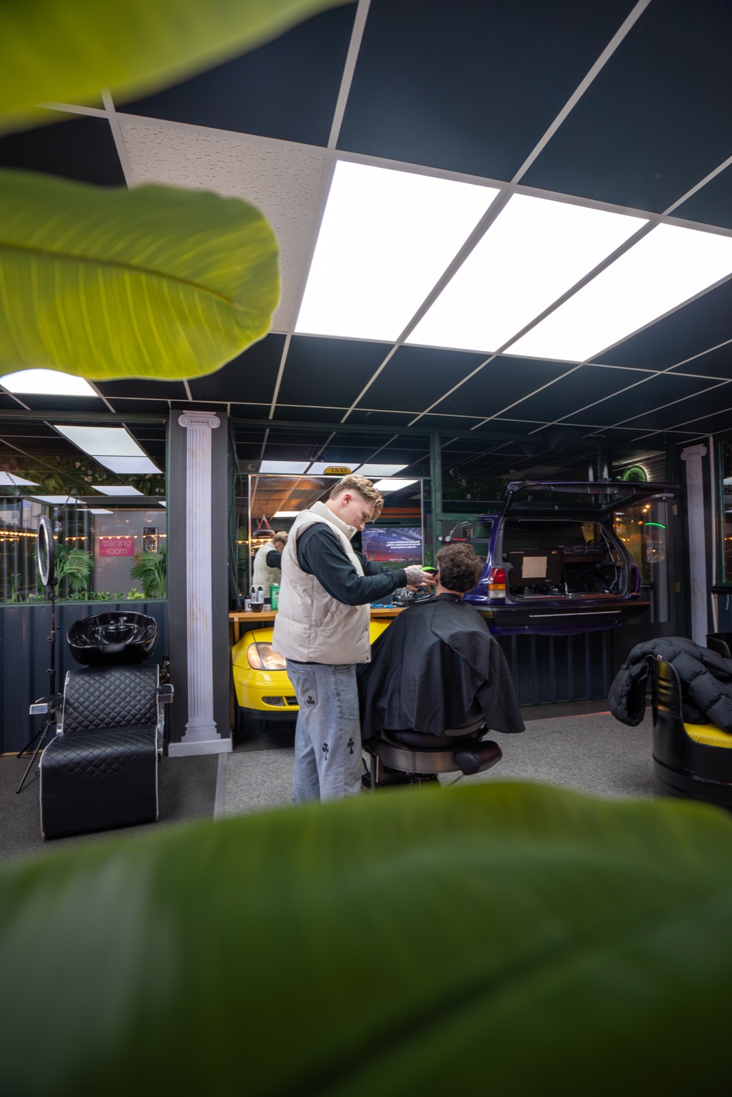 Dahan's Barbershop — cuts and shop atmosphere, photo 9