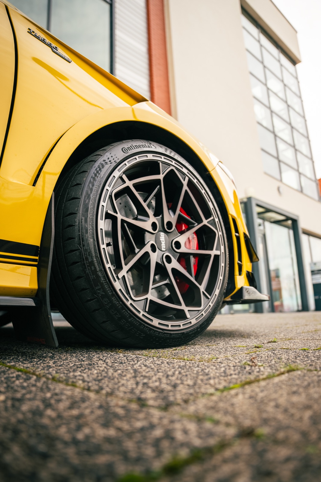 Yellow Mercedes-AMG A35 — location photography, photo 4