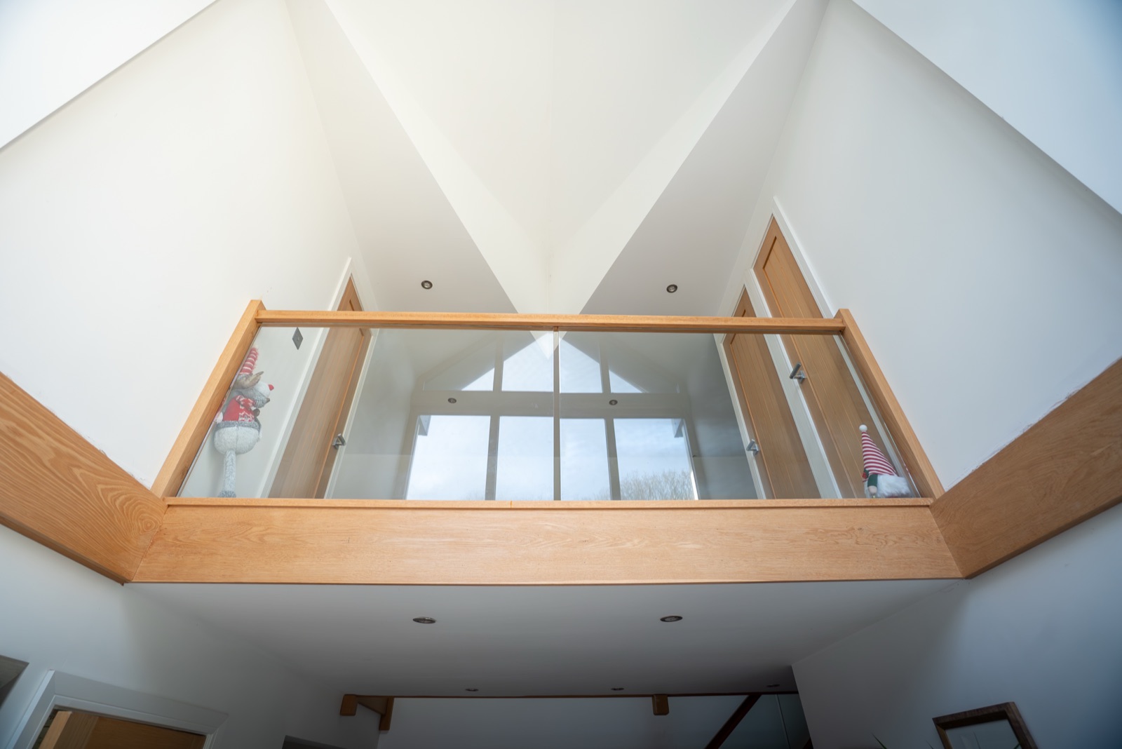 Luxury residence — interior and exterior property photography, photo 6