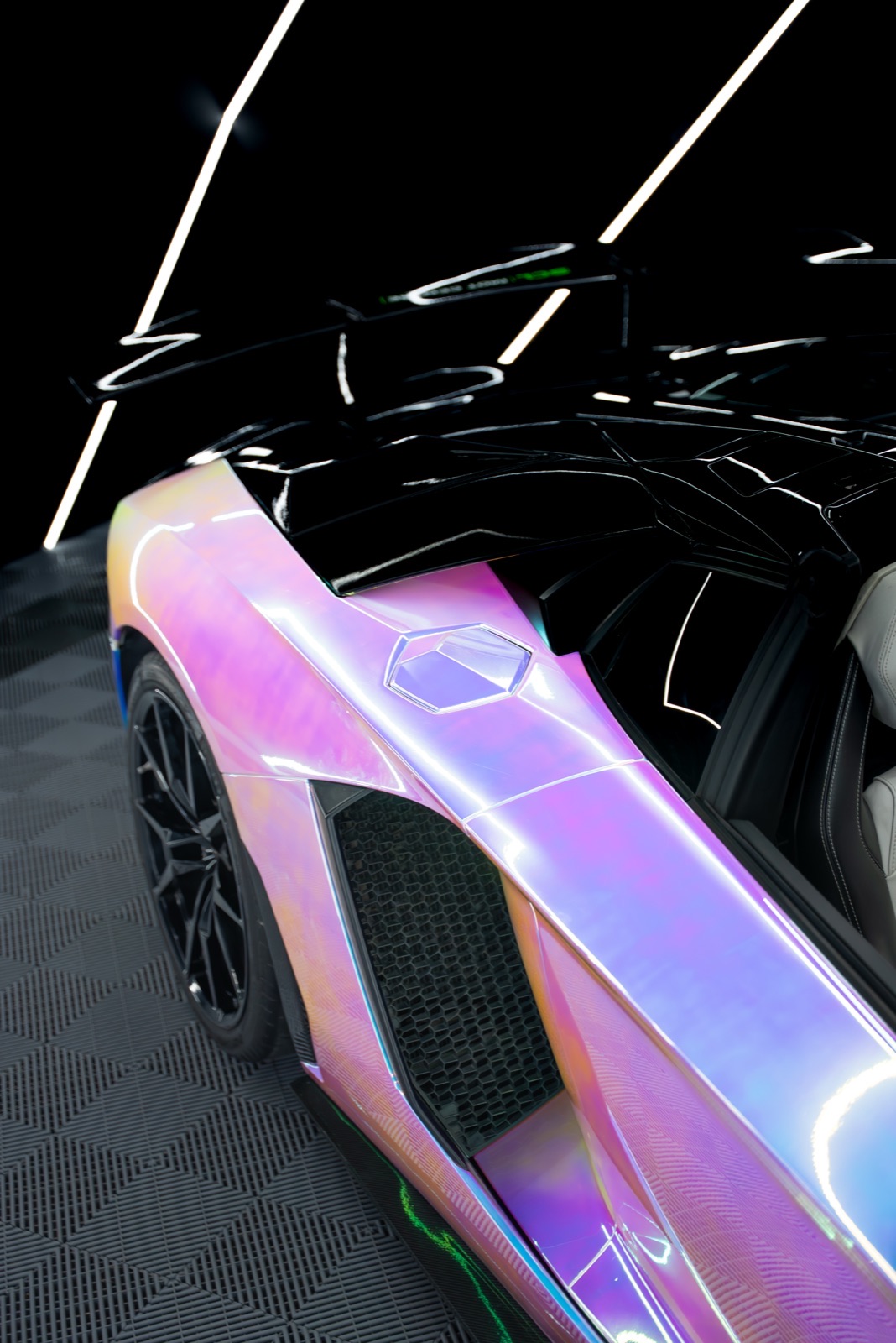 Mystic chrome Lamborghini Aventador
