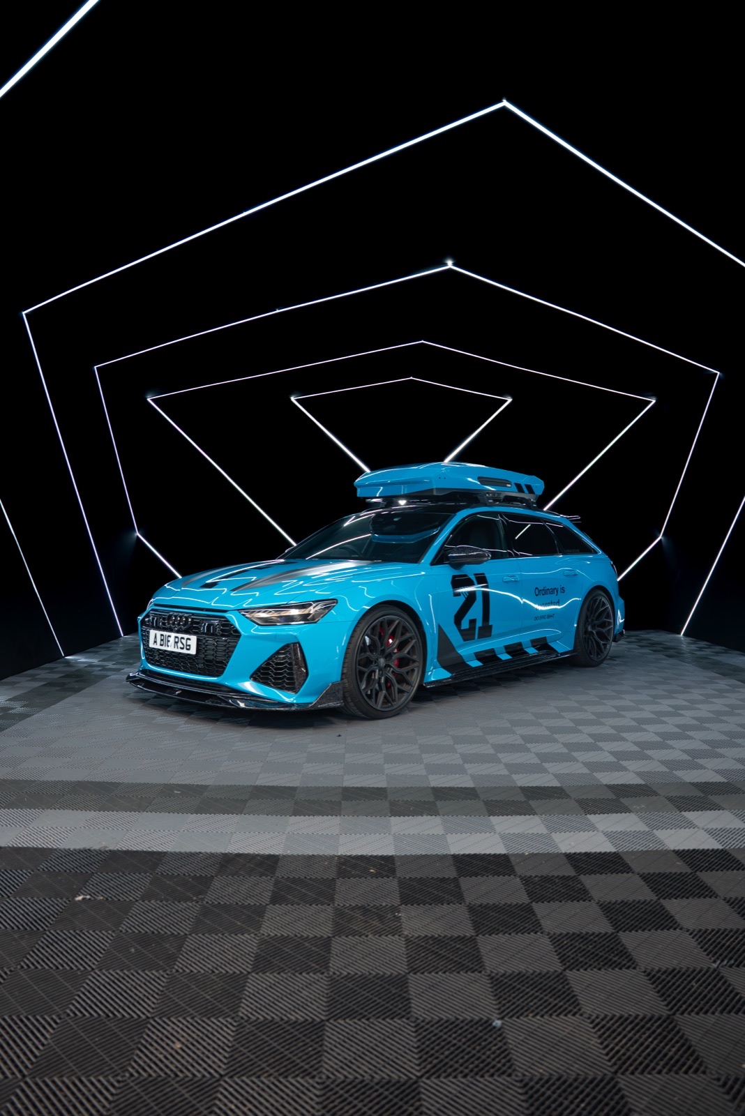 Oracal lagoon blue Audi RS6