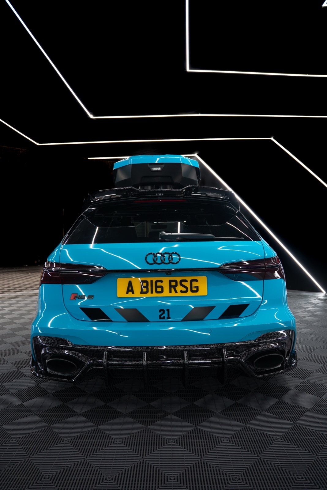 Oracal lagoon blue Audi RS6